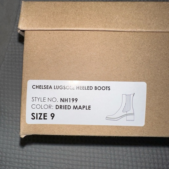 Madewell Chelsea Lugsole Heeled Boots in Dried Maple size 9 - Picture 6 of 7